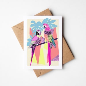 Cartão de papagaio, pássaro tropical, cartão de felicitações, cartão feliz, cores doces, detalhes em folha de ouro