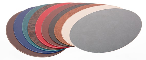 Faux Leather Placemats and Coasters Set of 8, Dual-Sided Round Place Mats  for Kitchen Dining Patio Table, Washable Oval Modern Table Mates, Non-Slip
