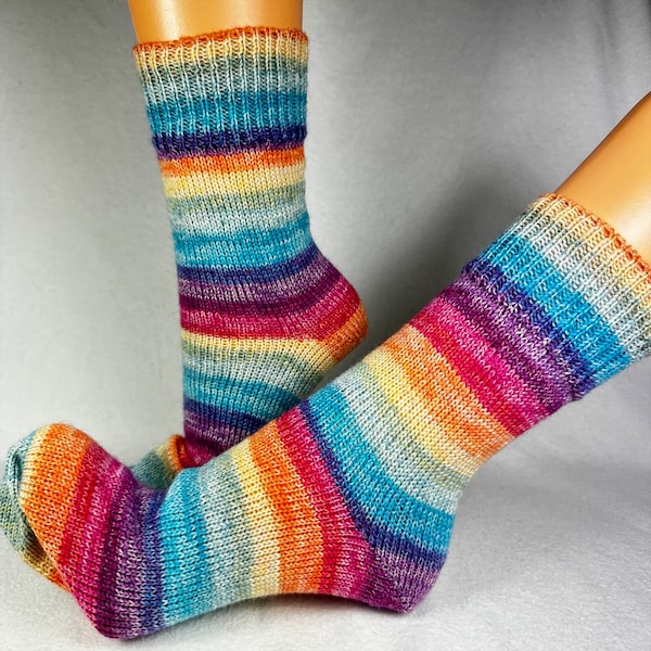 39/40  gestrickte Socken, Wollsocken   Strümpfe Stricksocken Regenbogen