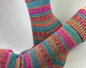 38/39 aus 4fach Opalwolle "Laubgeflüster" selbstgestrickte Socken, Wollsocken  Strümpfe Damensocken