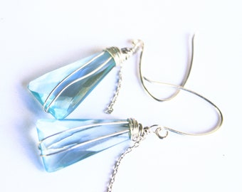 Topaz Sky Blau Topaz, hängende Briolette Ohrringe aus Edelsteinen, baumelnde Braut Ohrringe, Brautgeschenk für Sie, Einzigartige Unikate