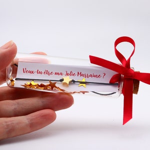 Garrafa com pulseira e mensagem - Quer ser minha madrinha (texto personalizável).