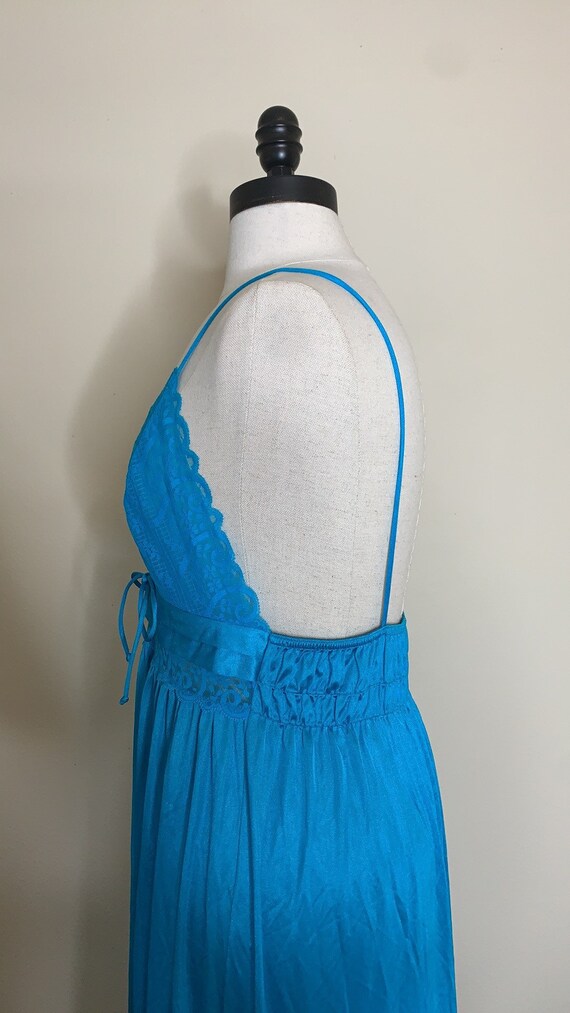 Vintage blue 1950’s Gilead long lingerie slip - image 7