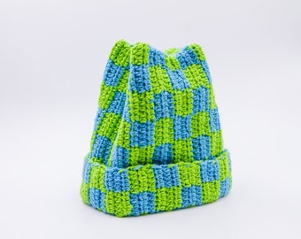 La DAMIER CROCHETÉ // Tuque couronne à carreaux \\ Bonnet Vert & bleu en laines récupérées  - faitmain au Québec et recyclé par Sous-Bois