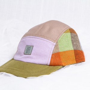The LOVE PUNCH-ION 9 //Upcycling-Mütze für Erwachsene Kopfbedeckung, Mütze, Schirm, handgefertigte Mütze, recycelt in Quebec von Sous-Bois Bild 6