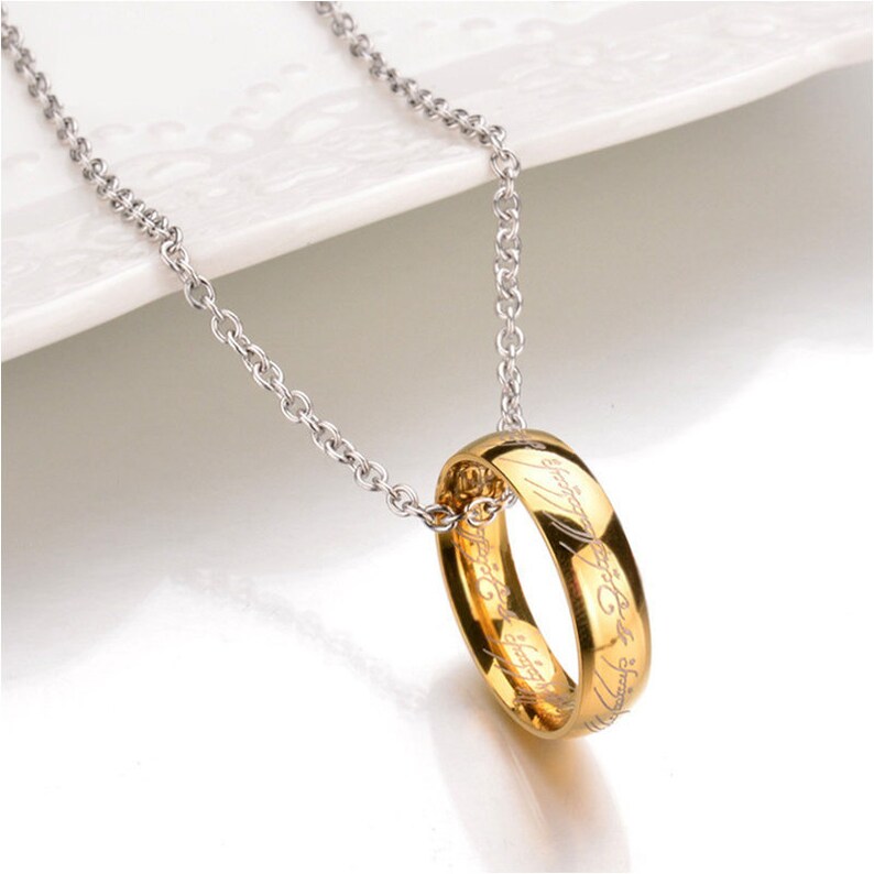 Seigneur plaqué d'or des anneaux Collier LOTR Anneau de Etsy Seigneur plaqué d'or des anneaux Collier LOTR Anneau de Etsy