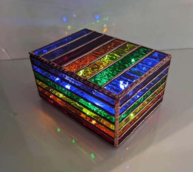 Rainbow Stained Glass - Music Box Option - Personalized - 7x5x3.5 inches bild 3