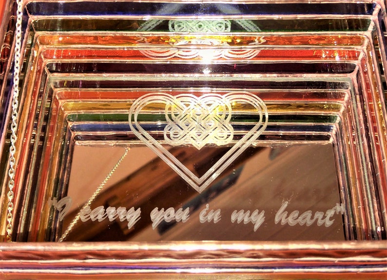 Rainbow Stained Glass - Music Box Option - Personalized - 7x5x3.5 inches bild 7