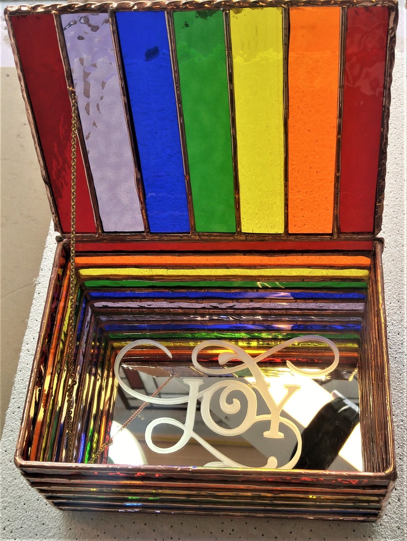 Rainbow Stained Glass - Music Box Option - Personalized - 7x5x3.5 inches bild 4