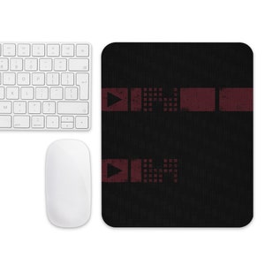 Red Stripe Vanguard Mouse pad