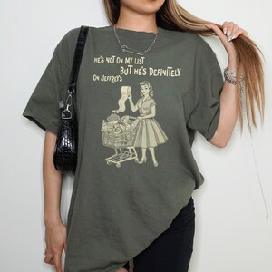 Funny Graphic Tee, Oversized T-Shirt, Sarcastic Quote Shirt, Unique Casual Top, Cool Vintage Design, Fashionable Everyday Wear