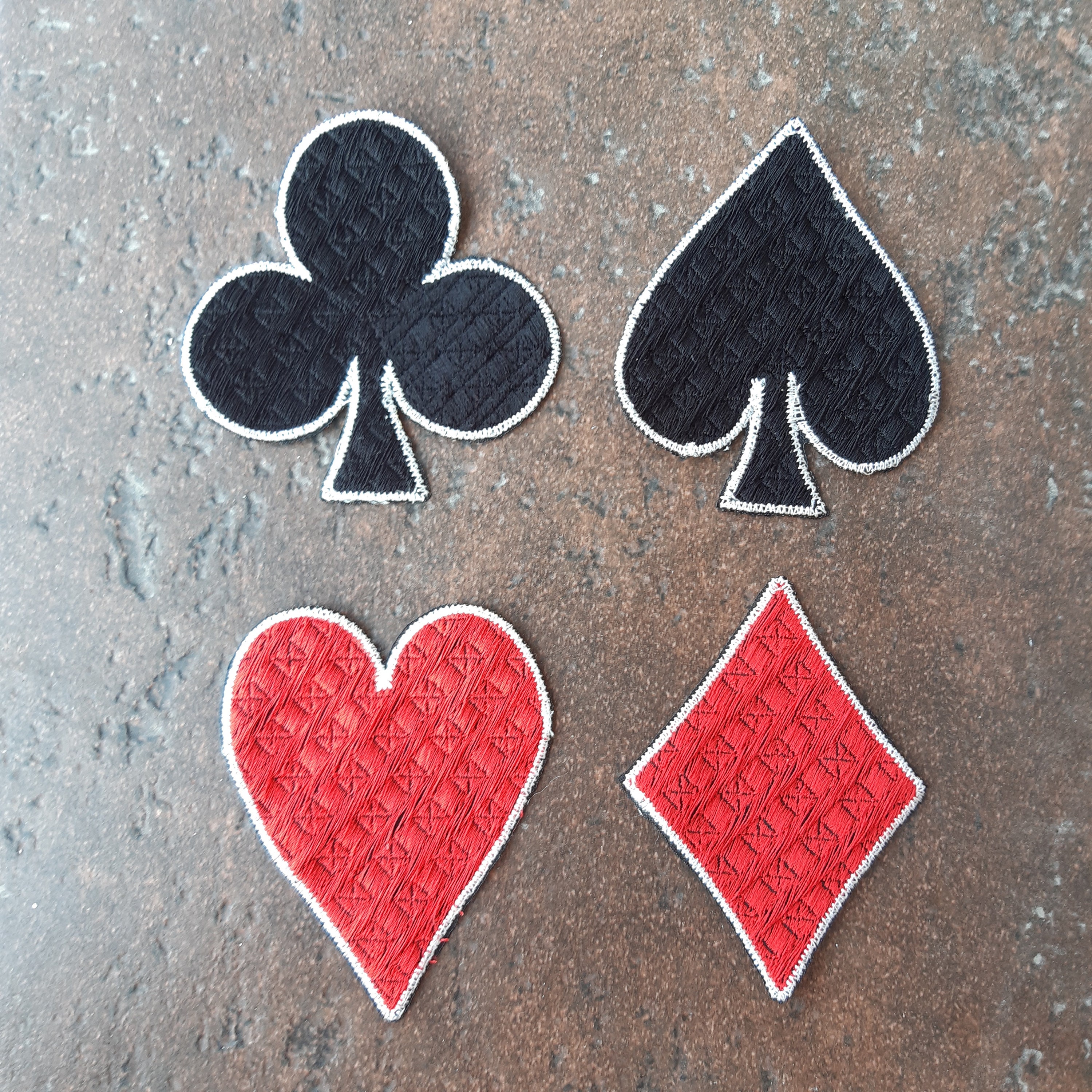 Spielkarten-Patch Zum Aufbügeln – Bestickt Mit Pik, Herz, Karo, Kreuz (12,2 X 6,1 Cm)