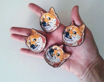 Alisia5 juego de 4 piezas de parche bordado Doge