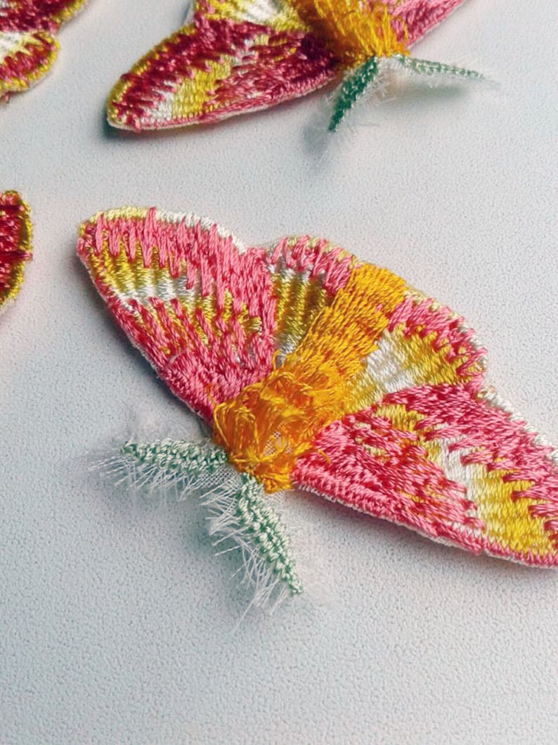 Moks147p Set 4 pieces rosy maple moth Embroidered Patches image 2