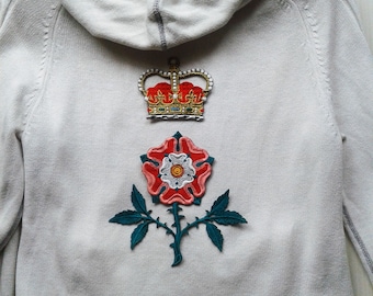 moks223(p)  tudor red rose and crown embroidered patch