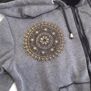 Moks433 Ornament Rosette Embroidery Patch, Mandala Art Patch, Gold Embroidery, Round Patch