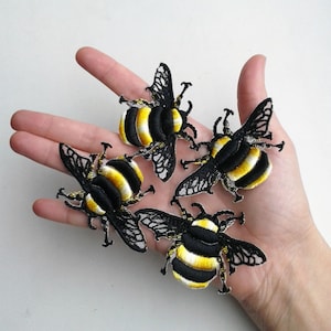 Moks33(p) Set 4 pieces Bumblebee Insect Embroidery Patch