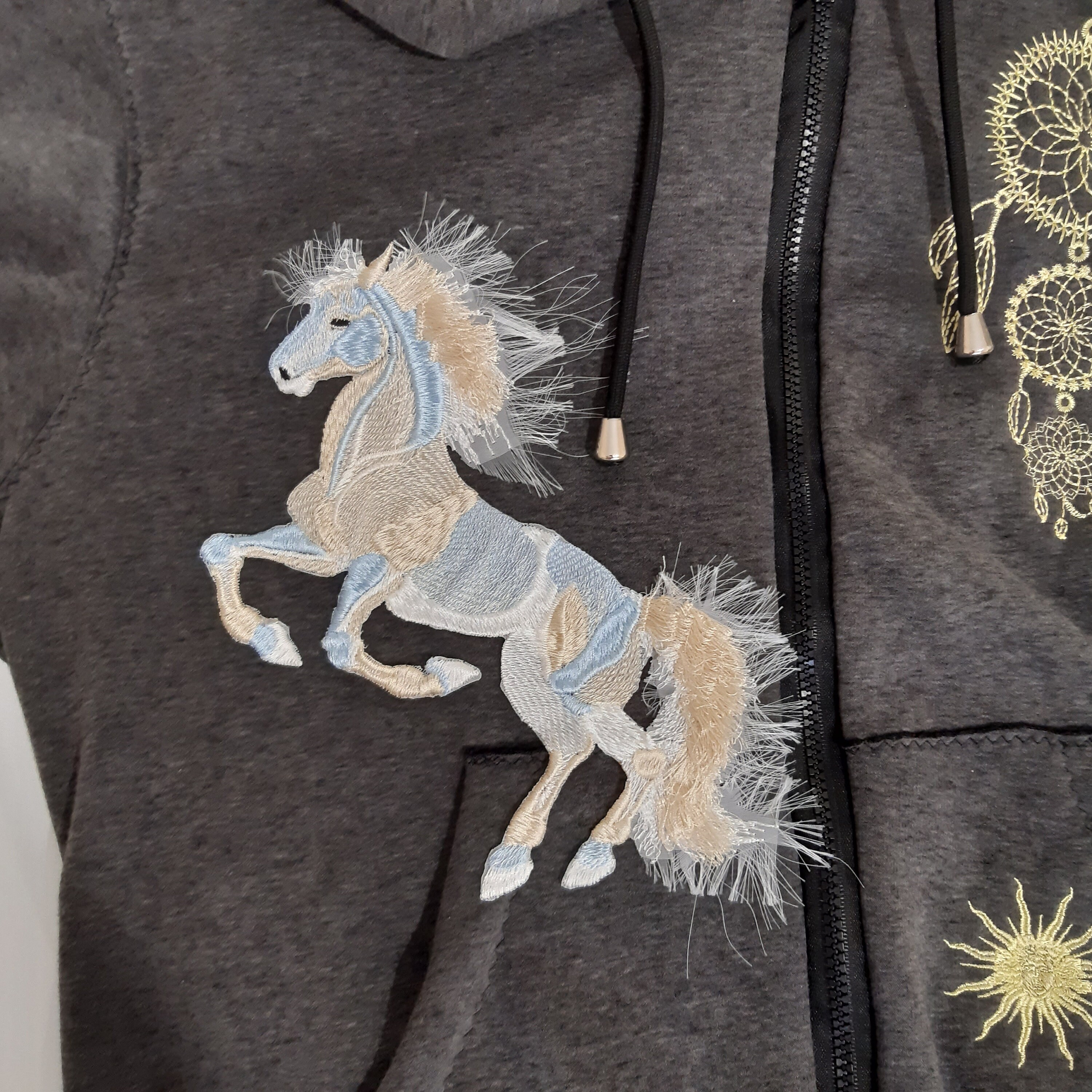 Moks428(p) Embroidery Patch White Horse Animal Patch Sew On