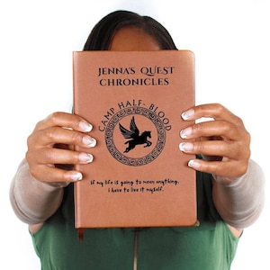 Diario di missione personalizzato di Camp Half-Blood, cronache di missione PJO, regalo di Camp Half-Blood, regalo per amanti della mitologia greca, regalo CHB personalizzato