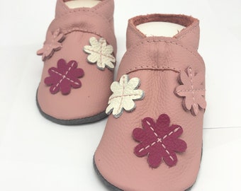 Crawling Shoes Pink Flowers Spring | Gift for the birth | Leather pushes | Shoes for girls | Antique pink