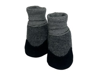 Carrying shoes made of braided BLACK | Crawling shoes | Customizable | Wool stocking with striped cuffs Black White | Fulling shoes