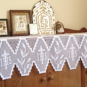 Altar frontal cloth crochet Religious lace celtic cross trim White catholic home altar cloth Liturgical gifts for Christmas