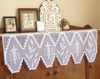 Altar frontal cloth crochet Religious lace celtic cross trim White catholic home altar cloth Liturgical gifts for Christmas