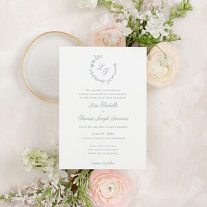 LISA | Classic Wildflower Wreath Wedding Invitation Only Template, Printable Instant Download Template with Botanical Wreath w Envelopes