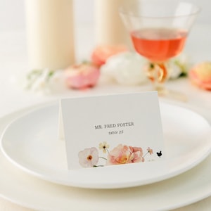 COURTNEY | Peach Wildflower Place Card Template, Printable Place Cards, Wildflower Wedding Template, Floral Place Card, Corjl Download