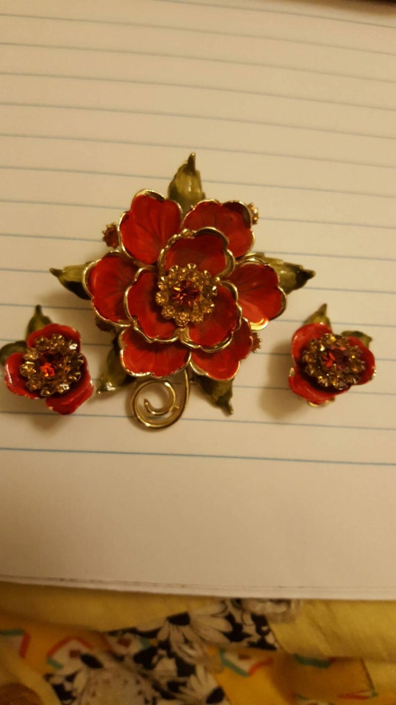 Vintage 50's-60's Coro red rose broach matching e… - image 1
