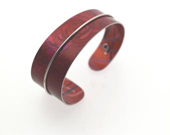 Aluminum bracelet, light weight, unique, original and colorful, handmade, purple colored