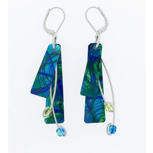 Anodized aluminum sheet and wire reversible earrings with beads, unique, original and chic, multi coloured, turquoise image 1