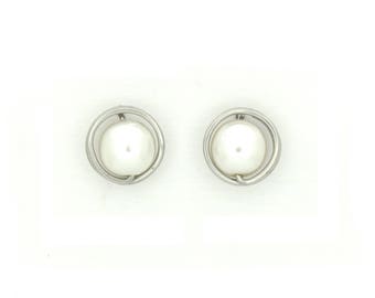 Large round mother of pearl studs earrings, light weight