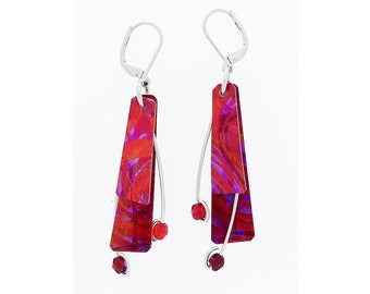 Anodized aluminum sheet and wire reversible earrings with beads, unique, original and chic, red, purple