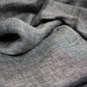 Tessuto di puro lino, lino melange beige nero, lino doppio strato 240 GSM. Tessuto di lino ammorbidito prelavato al metro, lino per vestiti
