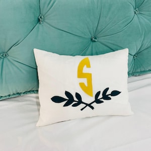 Appliqué Monogrammed Pillow Sham (Set of 1) 100% Linen Sateen Luxury Hotel Collection