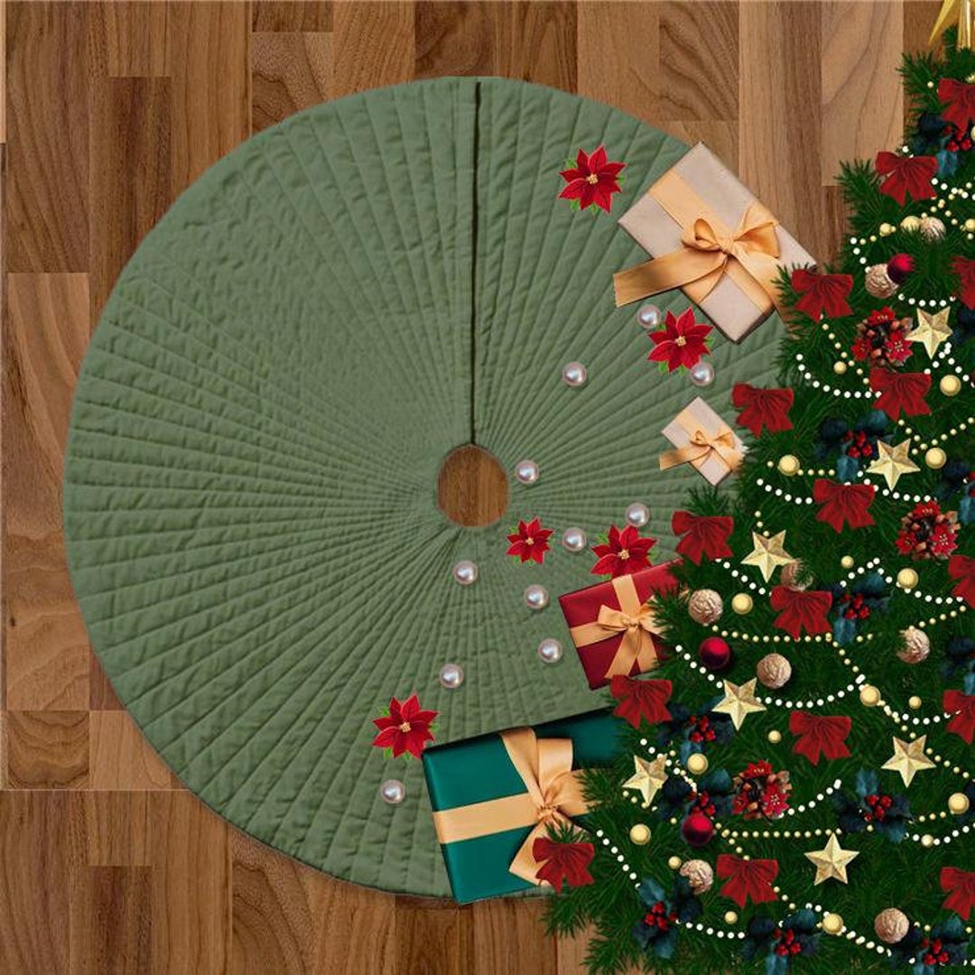 Velvet Christmas Tree Skirt,32 to 52 Inches Large Xmas Tree Skirts for Christmas Tree