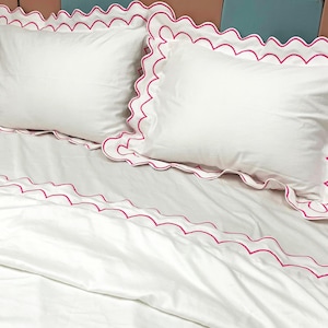 Double Scalloped Duvet Cover Set 400 Thread Count Cotton Sateen Hotel Stitch in Double Embroidery Border