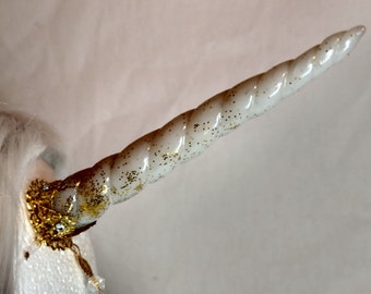 Aurelia (Translucent w/ Gold Glitter)