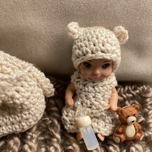 Baby Bear Crochet jumper and hat pieces, beige, for 3 inch Doll