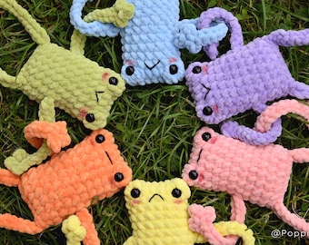Crochet Frog Plush - Handmade Plushie - Amigurumi - Froggy Gifts - Gifts for girlfriend - Stuffed Animal - Desk Buddy - Soft Leggy Frog