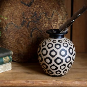 Signed Chulucanas Peru Pottery Vase, Segundo Carmen, Black and White Ceramic Vase, Folk Art Vessel, Studio Pottery, Black Ecru Hexagonal