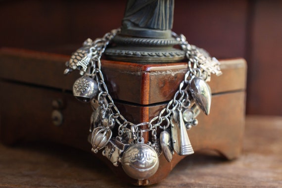 Vintage Sterling Silver Charm Bracelet 29 Charms