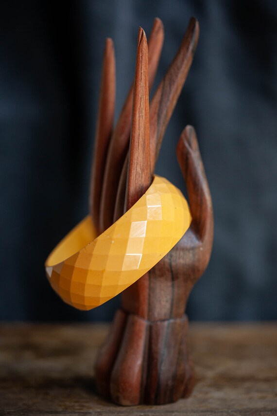 Butterscotch Faceted Bakelite Bangle, 1930's Bake… - image 5