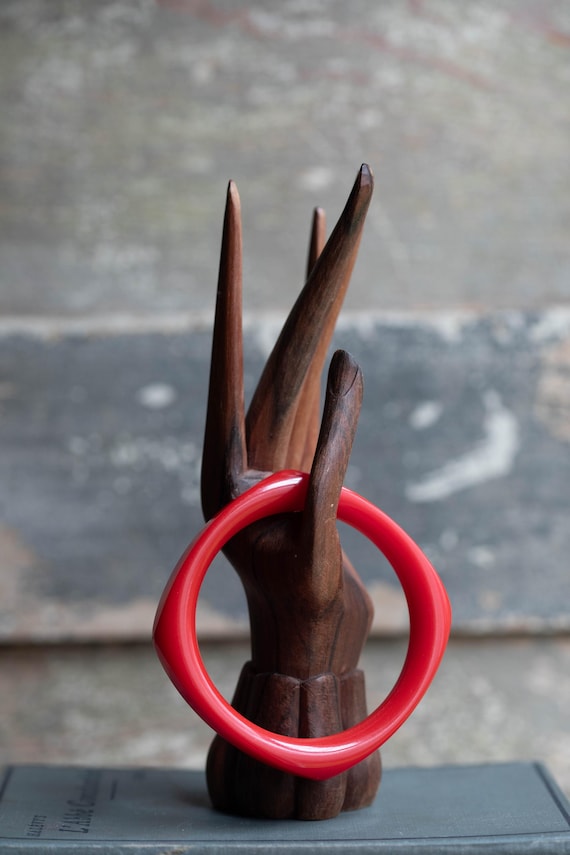 Cherry Red Bakelite Bangle • Angular Corner Desig… - image 2