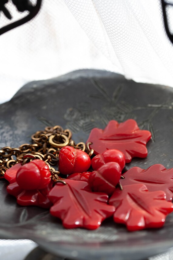 1930's Bakelite Acorn Charm Necklace, Vintage Red… - image 4