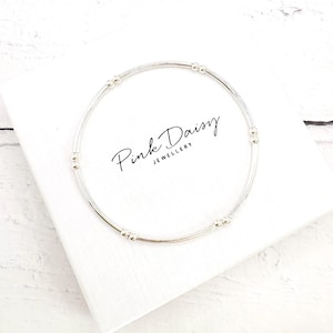 Armband i sterlingsilver – Handgjort stapelbart armband, vardagssmycken, present till henne