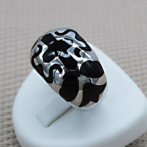 925 Silver Black Onyx Ring, imposing rhodium-plated setting, handmade jewelry, ideal gift for women.