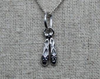 Pendentif Argent 925 chaussons de danse, Ballerines, cadeau pour danseuse ou danseur classique, petit rat Opéra.