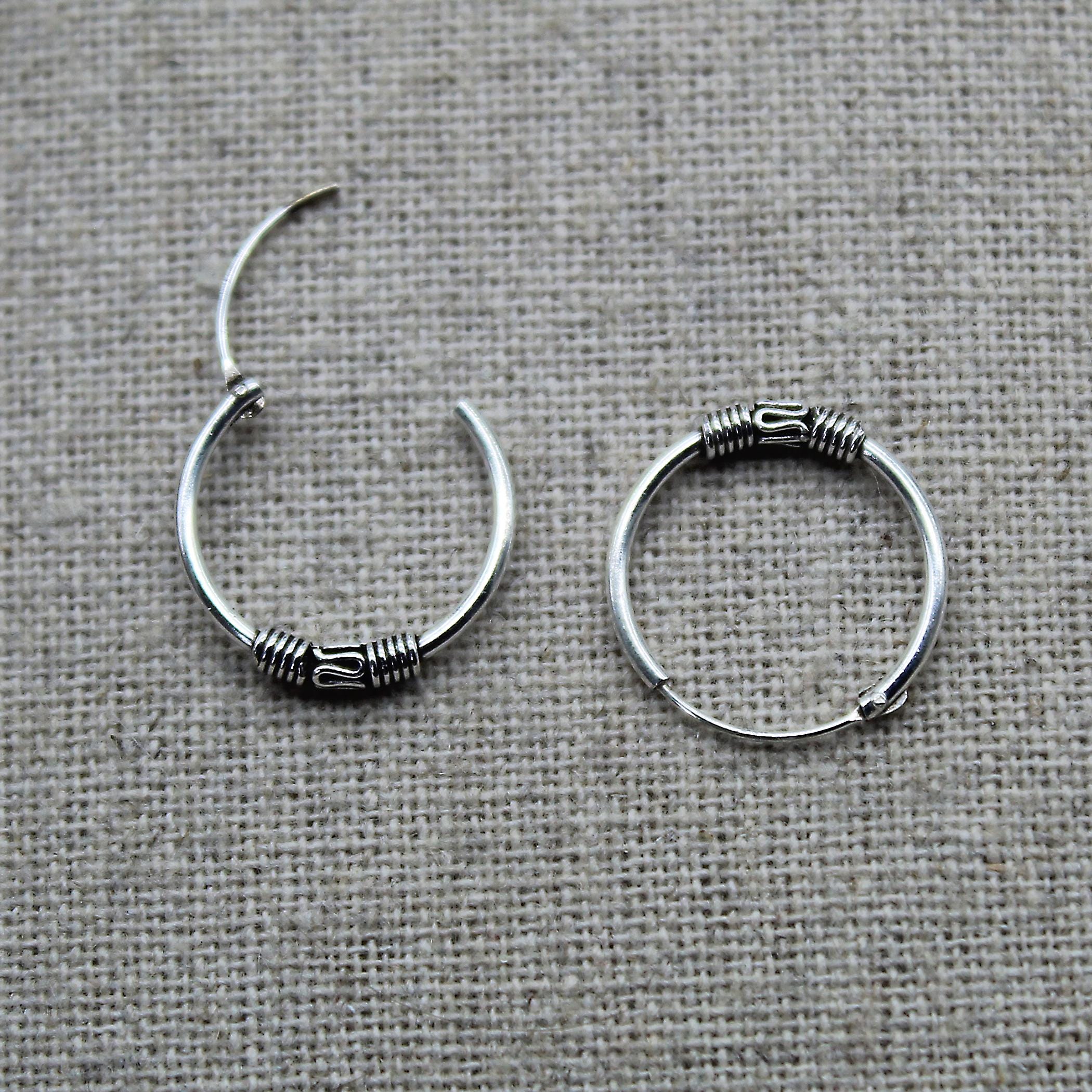 LeCalla Boucles d'oreilles créoles en argent sterling 925 avec perles - Légères - Style cape
